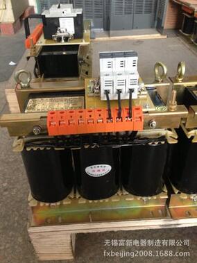 OSG三相变压器(安装bussmann熔断器)